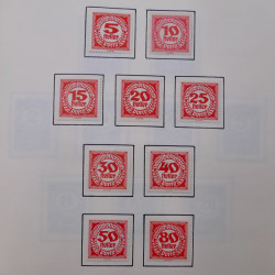 Collection timbres du monde classique neufs et oblitérés en un album.