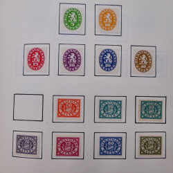 Collection timbres du monde classique neufs et oblitérés en un album.