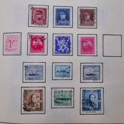 Collection timbres du monde classique neufs et oblitérés en un album.