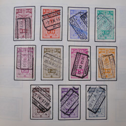 Collection timbres du monde classique neufs et oblitérés en un album.