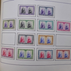 Collection timbres du monde classique neufs et oblitérés en un album.