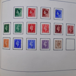 Collection timbres du monde classique neufs et oblitérés en un album.