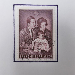 Collection timbres du monde classique neufs et oblitérés en un album.