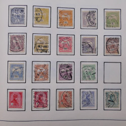 Collection timbres du monde classique neufs et oblitérés en un album.
