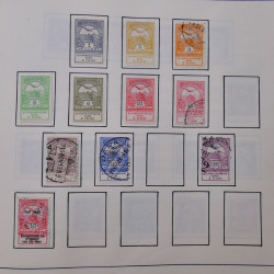Collection timbres du monde classique neufs et oblitérés en un album.