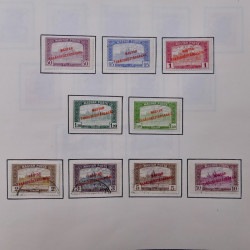 Collection timbres du monde classique neufs et oblitérés en un album.