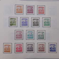 Collection timbres du monde classique neufs et oblitérés en un album.