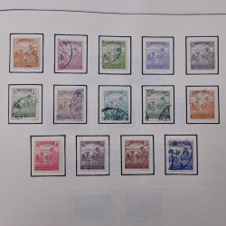 Collection timbres du monde classique neufs et oblitérés en un album.