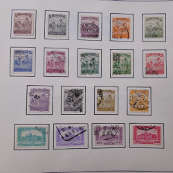 Collection timbres du monde classique neufs et oblitérés en un album.