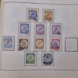 Collection timbres du monde classique neufs et oblitérés en un album.
