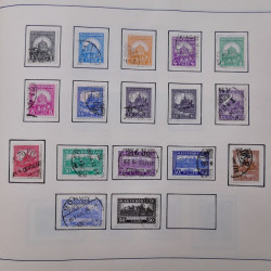 Collection timbres du monde classique neufs et oblitérés en un album.