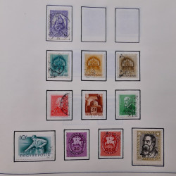 Collection timbres du monde classique neufs et oblitérés en un album.