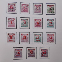 Collection timbres du monde classique neufs et oblitérés en un album.