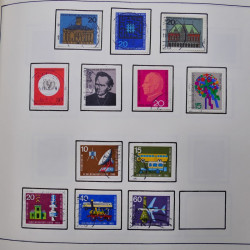 Collection timbres d'Allemagne neufs et oblitérés en un album.