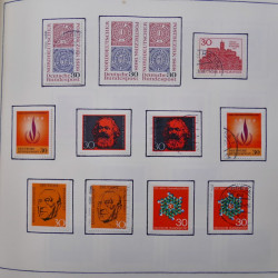 Collection timbres d'Allemagne neufs et oblitérés en un album.