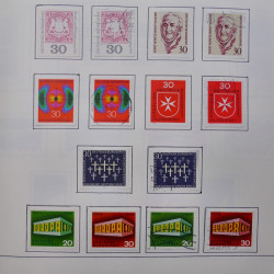Collection timbres d'Allemagne neufs et oblitérés en un album.