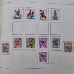 Collection timbres d'Allemagne neufs et oblitérés en un album.