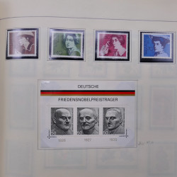 Collection timbres d'Allemagne neufs et oblitérés en un album.