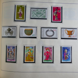 Collection timbres d'Allemagne neufs et oblitérés en un album.