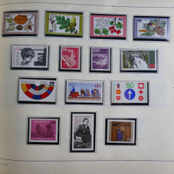 Collection timbres d'Allemagne neufs et oblitérés en un album.