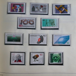 Collection timbres d'Allemagne neufs et oblitérés en un album.