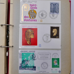 Collection commémoratifs du monde en un album.