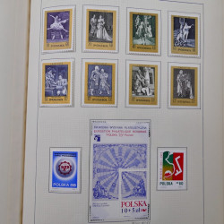 Collection timbres de Pologne neufs 1964-1979 en un album.