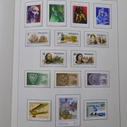 Collection timbres de Pologne neufs 1964-1979 en un album.