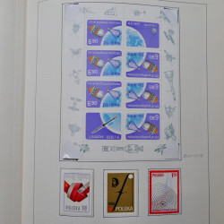 Collection timbres de Pologne neufs 1964-1979 en un album.
