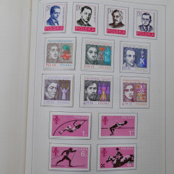 Collection timbres de Pologne neufs 1964-1979 en un album.