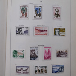 Collection timbres de France 1849-1983 neufs et oblitérés en 2 albums.