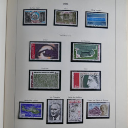 Collection timbres de France 1849-1983 neufs et oblitérés en 2 albums.