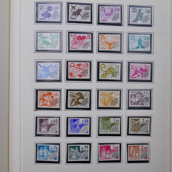 Collection timbres de France 1849-1983 neufs et oblitérés en 2 albums.
