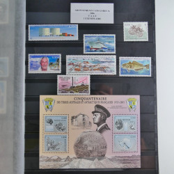 Lot de timbres de T.A.A.F. neufs** 2003-2017.