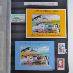 Lot de timbres de T.A.A.F. neufs** 2003-2017.
