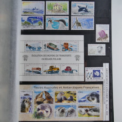 Lot de timbres de T.A.A.F. neufs** 2003-2017.