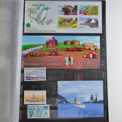 Lot de timbres de T.A.A.F. neufs** 2003-2017.