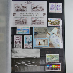 Lot de timbres de T.A.A.F. neufs** 2003-2017.