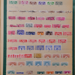 Vrac philatélique de timbres du monde en un carton.