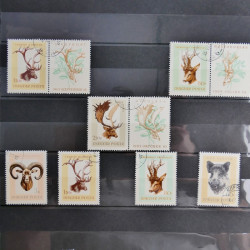 Vrac philatélique de timbres du monde en un carton.