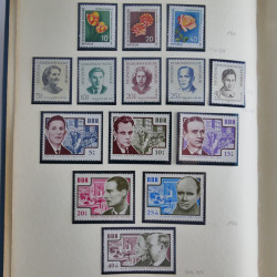 Collection timbres d'Allemagne de l'Est 1950-1978 neufs** en 2 albums.