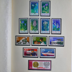 Collection timbres d'Allemagne de l'Est 1950-1978 neufs** en 2 albums.