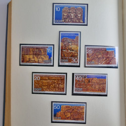 Collection timbres d'Allemagne de l'Est 1950-1978 neufs** en 2 albums.