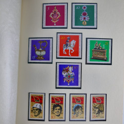 Collection timbres d'Allemagne de l'Est 1950-1978 neufs** en 2 albums.