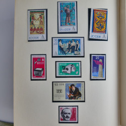 Collection timbres d'Allemagne de l'Est 1950-1978 neufs** en 2 albums.