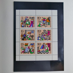 Collection timbres d'Allemagne de l'Est 1950-1978 neufs** en 2 albums.
