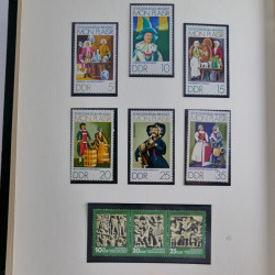 Collection timbres d'Allemagne de l'Est 1950-1978 neufs** en 2 albums.