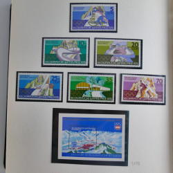 Collection timbres d'Allemagne de l'Est 1950-1978 neufs** en 2 albums.