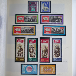 Collection timbres d'Allemagne de l'Est 1950-1978 neufs** en 2 albums.