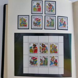 Collection timbres d'Allemagne de l'Est 1950-1978 neufs** en 2 albums.